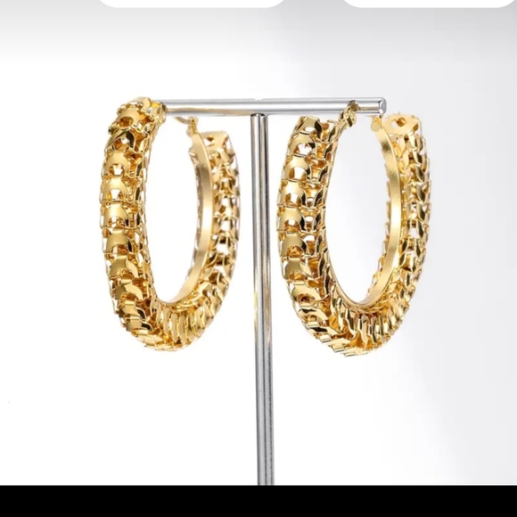 CUBAN CHAIN HOOP EARRINGS 18K GOLD PLATED - Picture 3 of 5